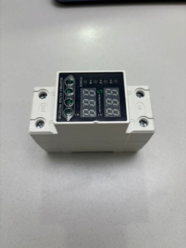 Relé de Control de Voltaje Ajustable...